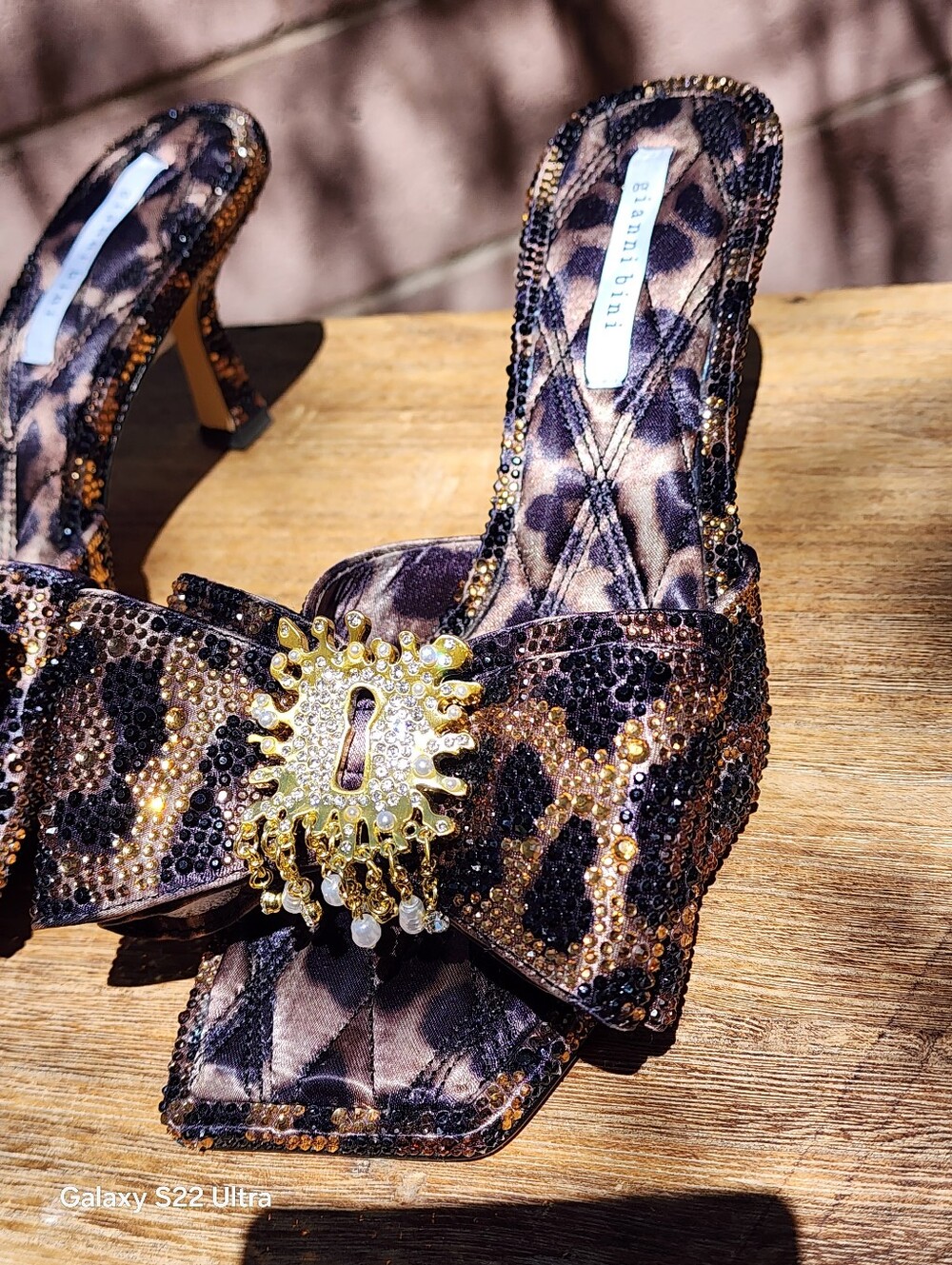 Gianni Bini Peeka Two Bling Leopard Print Rhinestone Keyhole Ornament Bow Sandal - Picture 7 of 11